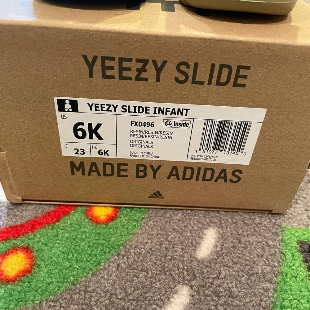 Yeezy Slides Infant - Picture 7 of 10